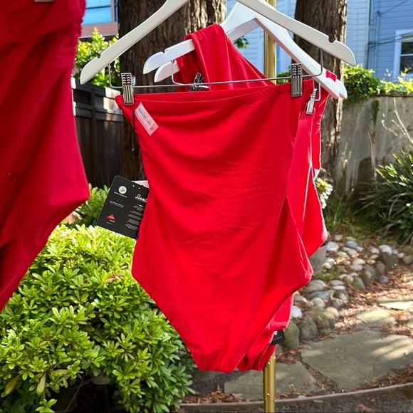 Series the Label INES SWIMSUIT - VERMILION - Picture 7 of 7